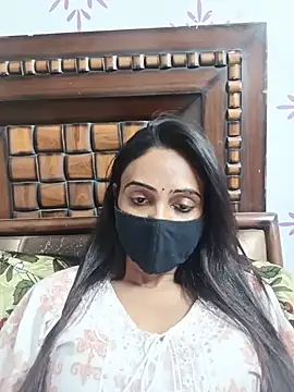 Snapshot of Yours-Bebo chatting on May 21, 2026, 7:00 pm Yours-Bebo online show from May 21, 2026, 7:00 pm
