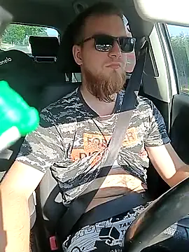 Snapshot of Sweet_bear69 chatting on September 9, 2025, 1:20 pm Sweet bear69 online show from September 9, 2025, 1:20 pm