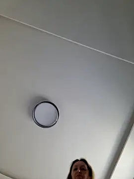 Miss    Mia  online show from March 4, 2025, 8:02 am