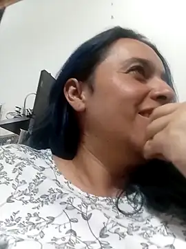 Snapshot of MagicStephany_ chatting on February 13, 2026, 2:44 am MagicStephany online show from February 13, 2026, 2:44 am