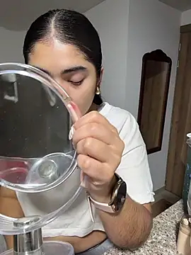 Snapshot of GiselOrtiz chatting on December 4, 2025, 10:58 am GiselOrtiz online show from December 4, 2025, 10:58 am