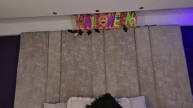 Snapshot of GiselOrtiz chatting on November 4, 2025, 10:52 am GiselOrtiz online show from November 4, 2025, 10:52 am