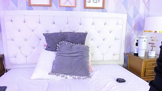 Snapshot of Jasmine55__ chatting on December 20, 2025, 3:31 am Jasmine55 online show from December 20, 2025, 3:31 am