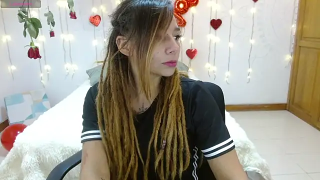 Natalia Sativa716 online show from February 14, 2025, 10:58 pm