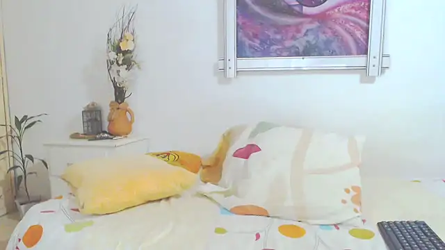 Snapshot of SoniaGresson chatting on September 17, 2025, 11:40 pm SoniaGresson online show from September 17, 2025, 11:40 pm