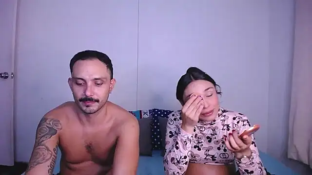  joanne and oliver  online show from April 22, 2026, 12:17 am