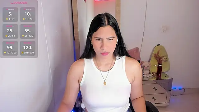 hellensexy online show from February 8, 2026, 4:37 pm