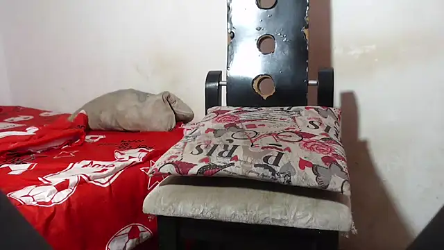 Snapshot of Amazing12inch chatting on March 2, 2025, 10:56 pm Amazing12inch online show from March 2, 2025, 10:56 pm