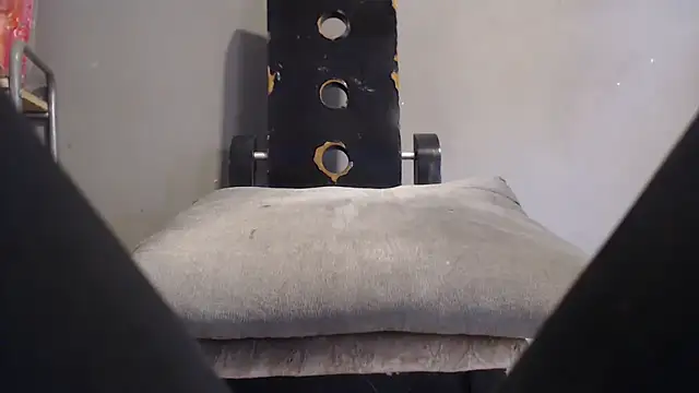 Snapshot of Amazing12inch chatting on November 1, 2025, 9:41 pm Amazing12inch online show from November 1, 2025, 9:41 pm