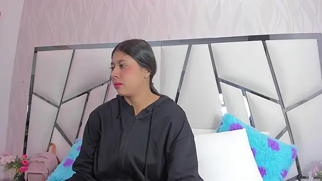 Snapshot of _aurora18_ chatting on April 20, 2026, 3:09 am aurora18 online show from April 20, 2026, 3:09 am
