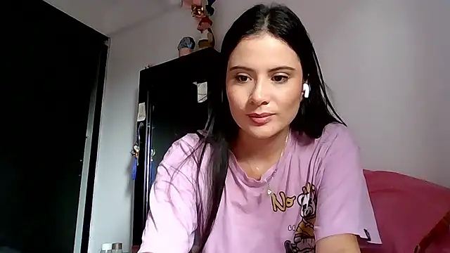Snapshot of Zoe_Clark_ chatting on May 23, 2026, 7:02 pm Zoe Clark online show from May 23, 2026, 7:02 pm