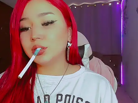 Snapshot of madisonx17 chatting on November 27, 2025, 9:04 pm madisonx17 online show from November 27, 2025, 9:04 pm