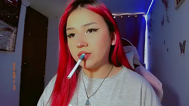 Snapshot of madisonx17 chatting on November 11, 2025, 7:41 pm madisonx17 online show from November 11, 2025, 7:41 pm