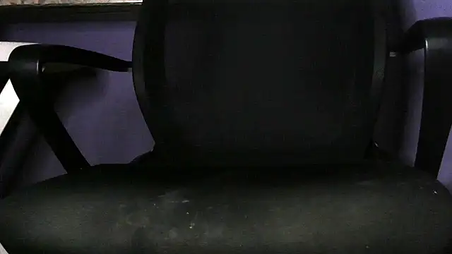 nine9inchdonn online show from February 24, 2025, 8:25 pm