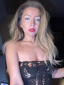 Snapshot of SonyaD_ chatting on February 20, 2025, 2:18 am SonyaD online show from February 20, 2025, 2:18 am