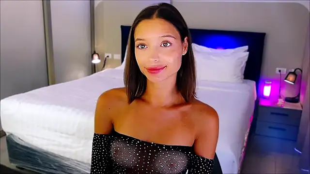 Snapshot of wow_Mia chatting on February 21, 2025, 5:13 am wow Mia online show from February 21, 2025, 5:13 am