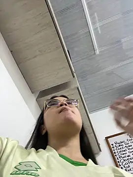 CamilaSofiia online show from November 26, 2025, 8:53 pm