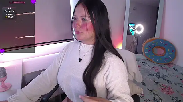 Lexie Thompson10 online show from February 5, 2026, 7:10 pm