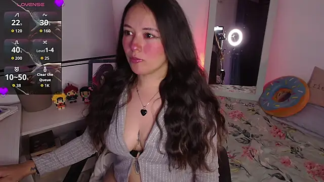 Lexie Thompson10 online show from November 2, 2025, 11:21 pm