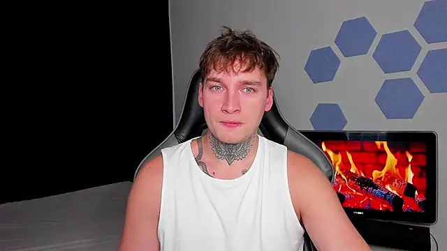 Chris Tyson online show from September 18, 2025, 1:52 am