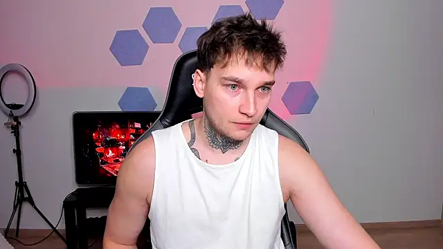 Snapshot of Chris_Tyson chatting on December 18, 2025, 9:36 am Chris Tyson online show from December 18, 2025, 9:36 am