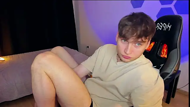 Chris Tyson online show from February 9, 2025, 12:17 am