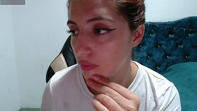 Snapshot of Kate_lorens9 chatting on March 11, 2025, 11:47 pm Kate lorens9 online show from March 11, 2025, 11:47 pm