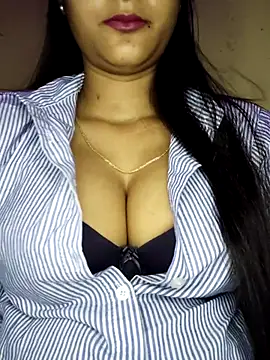 Snapshot of Karin-007 chatting on October 17, 2025, 8:54 pm Karin-007 online show from October 17, 2025, 8:54 pm