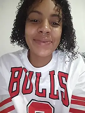 Snapshot of Julia_Pretinha chatting on May 9, 2026, 1:42 am Julia Pretinha online show from May 9, 2026, 1:42 am