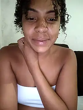 Snapshot of Julia_Pretinha chatting on April 25, 2026, 12:46 am Julia Pretinha online show from April 25, 2026, 12:46 am