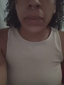 Snapshot of Julia_Pretinha chatting on October 27, 2025, 1:01 pm Julia Pretinha online show from October 27, 2025, 1:01 pm