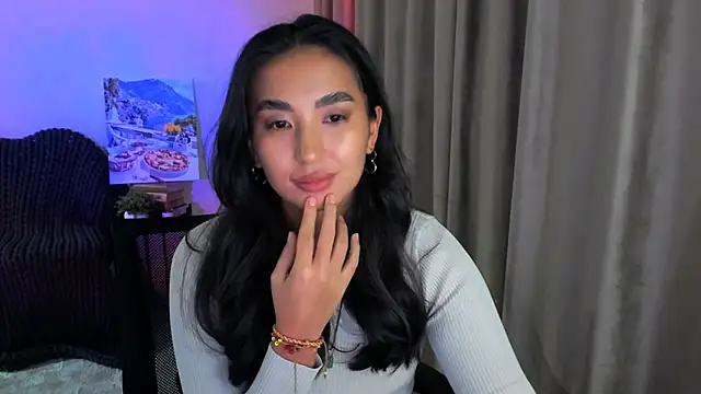 worldofkim online show from February 6, 2025, 11:15 pm