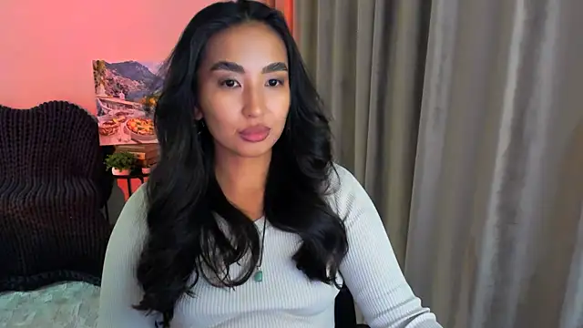 worldofkim online show from February 6, 2025, 8:13 pm