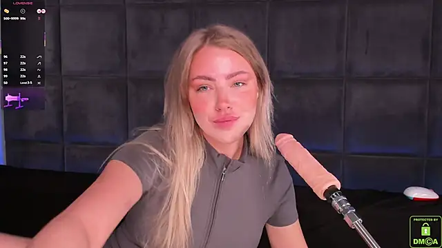 Snapshot of NateHalll chatting on November 28, 2025, 10:48 am NateHalll online show from November 28, 2025, 10:48 am