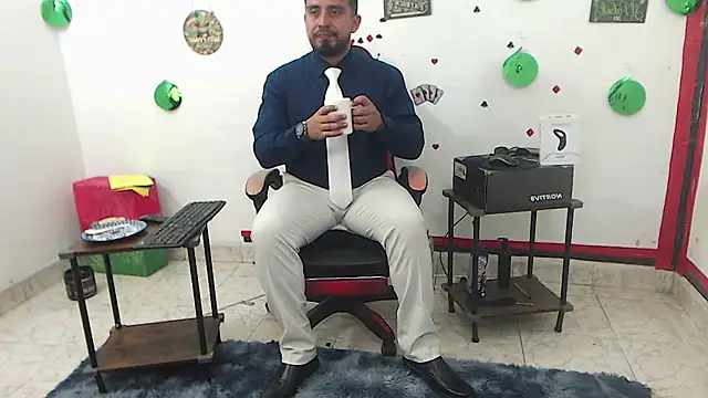 Snapshot of KalethBigDick chatting on May 3, 2026, 3:44 am KalethBigDick online show from May 3, 2026, 3:44 am