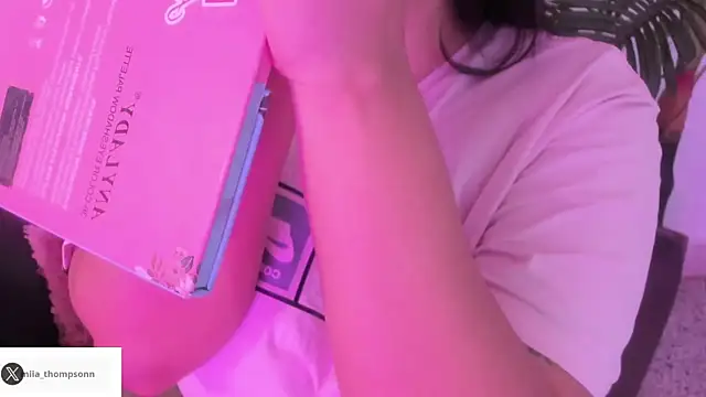 Snapshot of Miia_Thompsonn chatting on February 27, 2025, 3:08 am Miia Thompsonn online show from February 27, 2025, 3:08 am