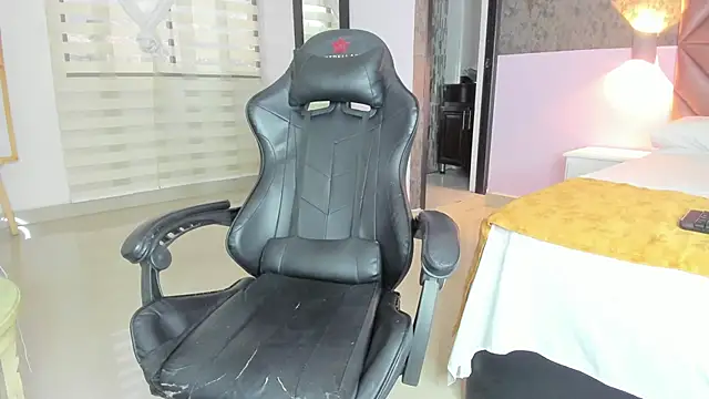 Steffy xue online show from February 10, 2025, 10:51 pm