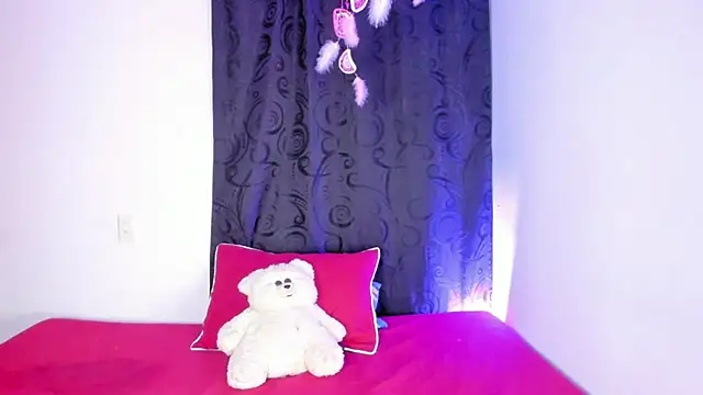 AmyStevenss online show from October 8, 2025, 2:35 am