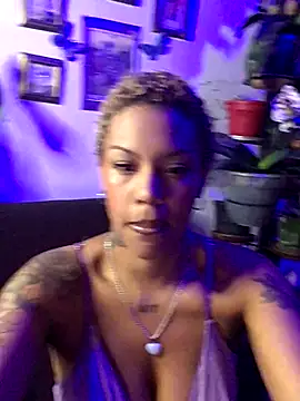 Snapshot of haiiley_more chatting on October 25, 2025, 12:21 am haiiley more online show from October 25, 2025, 12:21 am