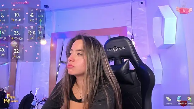 ary cooper  online show from November 13, 2025, 12:09 pm