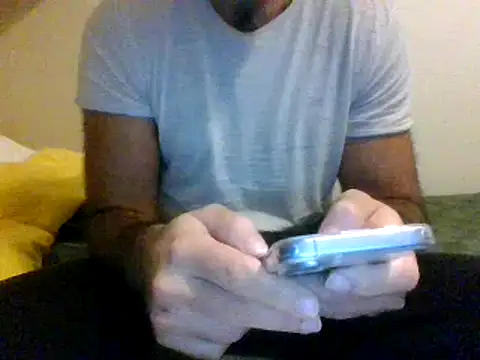 Snapshot of coppai200 chatting on December 14, 2025, 12:33 pm coppai200 online show from December 14, 2025, 12:33 pm