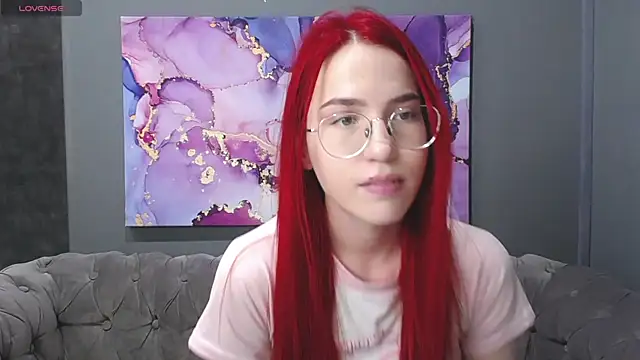 Snapshot of EmilyKents chatting on September 25, 2025, 2:06 am EmilyKents online show from September 25, 2025, 2:06 am
