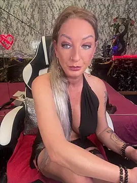 Luiza Hammer online show from July 24, 2026, 10:44 am