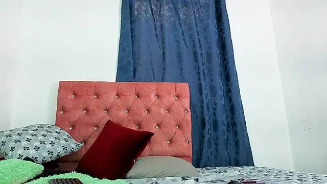 Snapshot of alissonandamy chatting on May 9, 2026, 7:50 pm alissonandamy online show from May 9, 2026, 7:50 pm