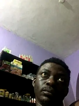 Snapshot of BigBrotherFreak chatting on November 26, 2025, 12:10 am BigBrotherFreak online show from November 26, 2025, 12:10 am