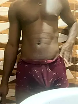 Snapshot of BigBrotherFreak chatting on December 4, 2025, 6:29 pm BigBrotherFreak online show from December 4, 2025, 6:29 pm