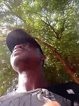 Snapshot of BigBrotherFreak chatting on November 9, 2025, 8:51 am BigBrotherFreak online show from November 9, 2025, 8:51 am