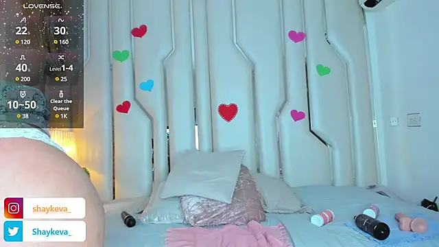 Snapshot of Evashayk_ chatting on February 20, 2025, 2:40 am Evashayk online show from February 20, 2025, 2:40 am