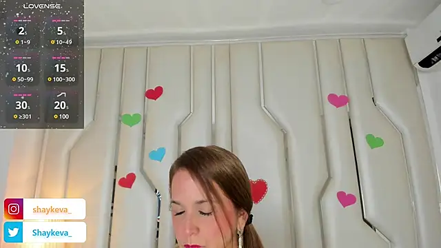 Snapshot of Evashayk_ chatting on February 22, 2025, 2:17 am Evashayk online show from February 22, 2025, 2:17 am