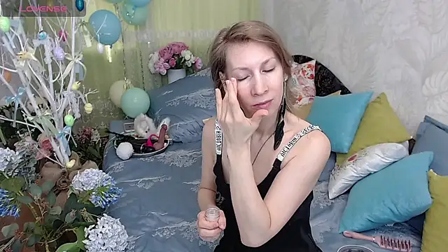 Snapshot of AdrianaSea chatting on April 15, 2026, 8:42 am AdrianaSea online show from April 15, 2026, 8:42 am